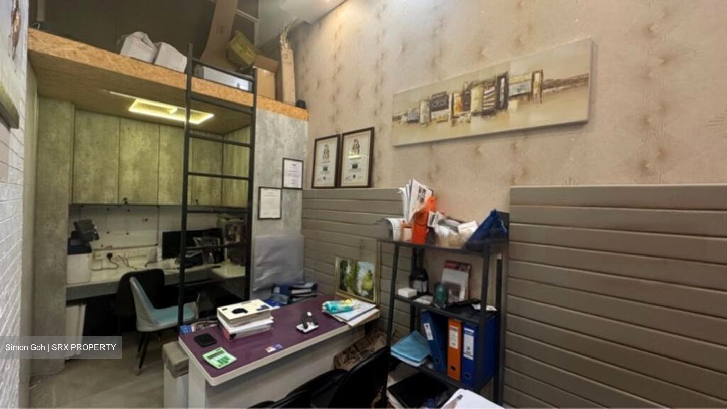 Jing Suites (D14), Shop House #456206151